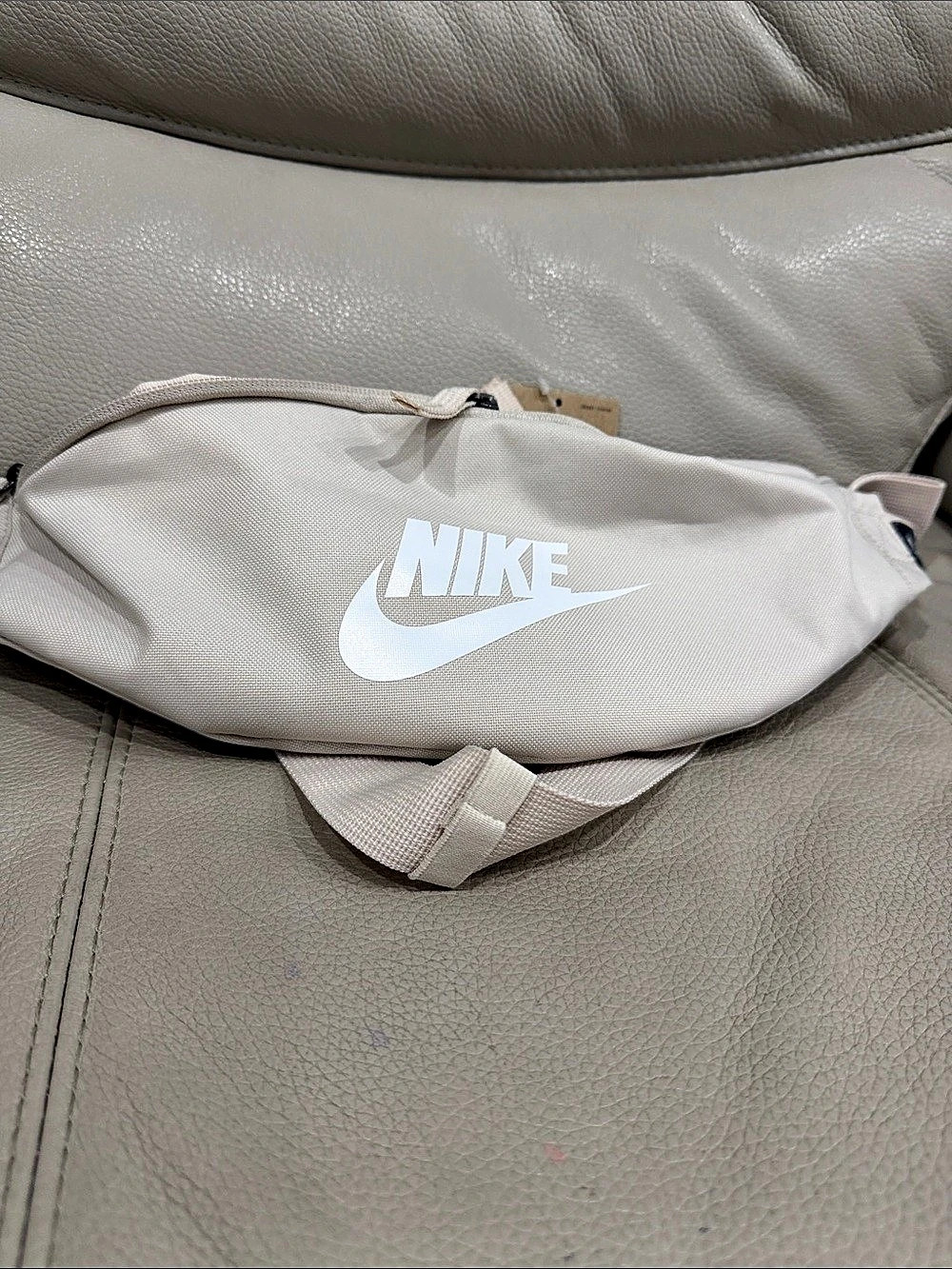 Nike Heritage Waistpack (3L) ) White Belt Bag